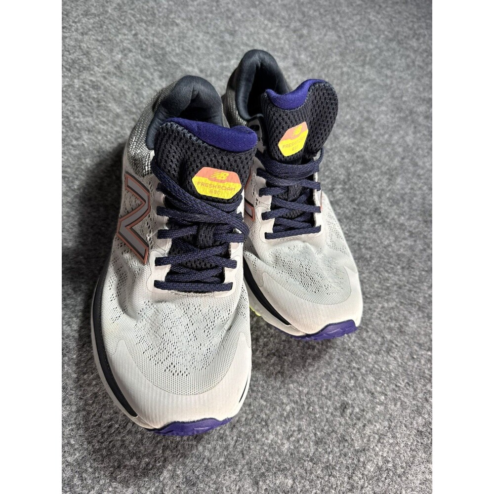 New Balance Fresh Foam 680 Women's Size 10 Gray Purple Running Walking Shoes